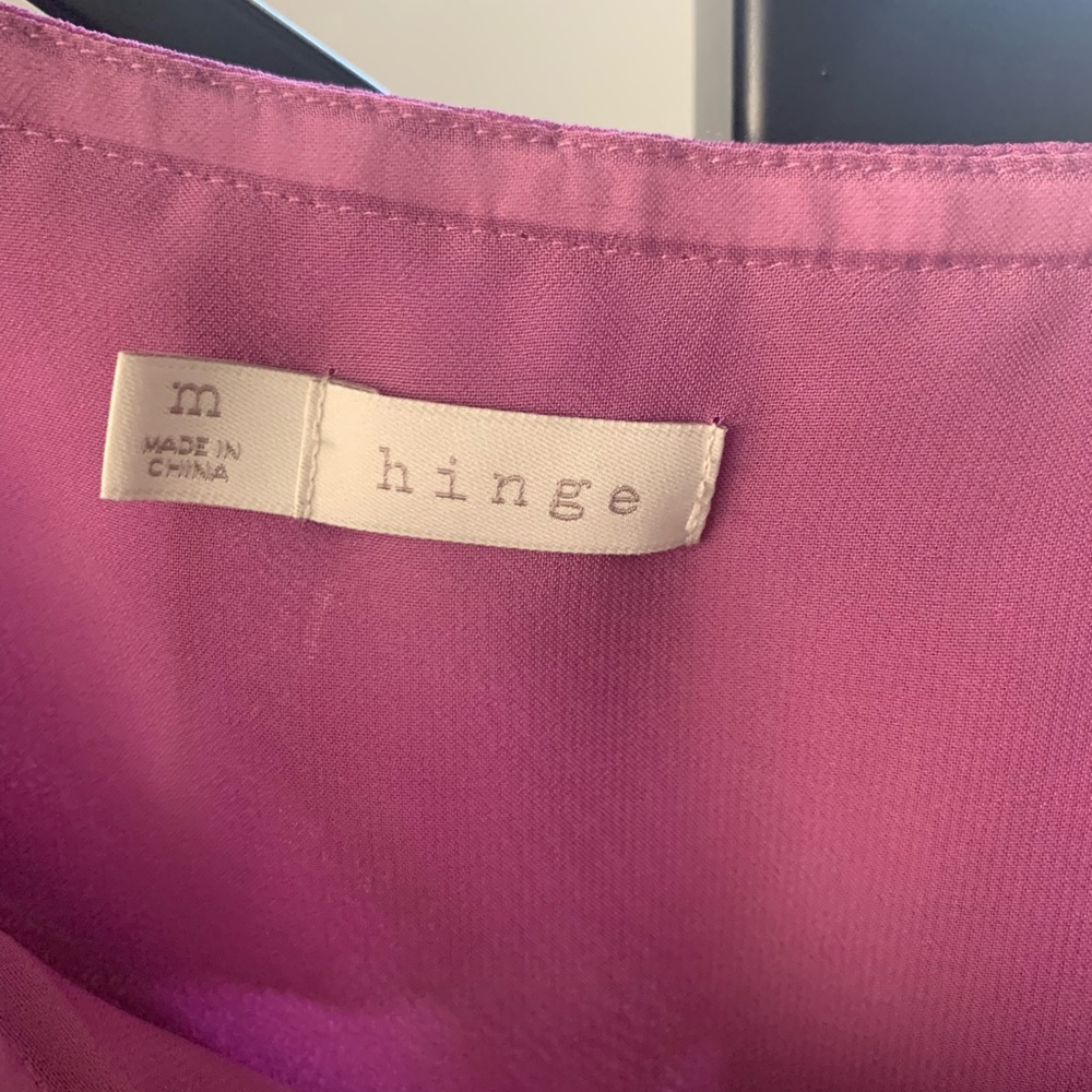 Hinge ruffle tank - Picture 3 of 3